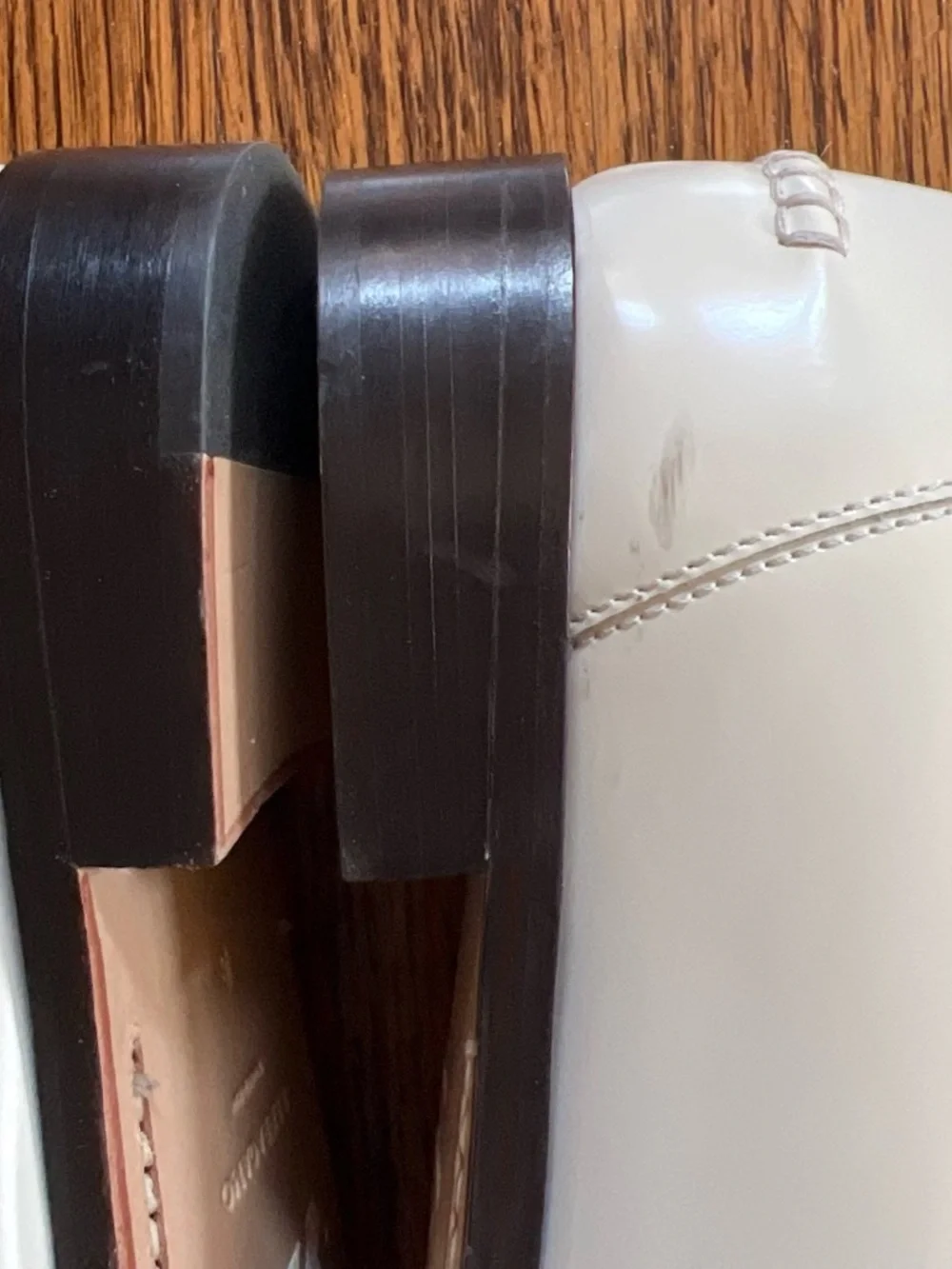 Ferragamo Ivory Patent Loafers with horse bit buckle detailing. Size 8. - Picture 11 of 11